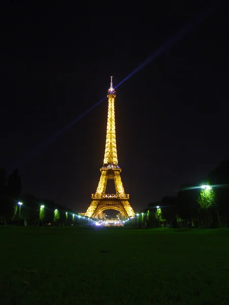 Eifel Tower at night — Stock Photo, Image