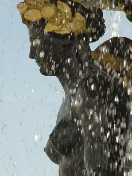 rama en yeso marfil banner set.Çeşme de paris