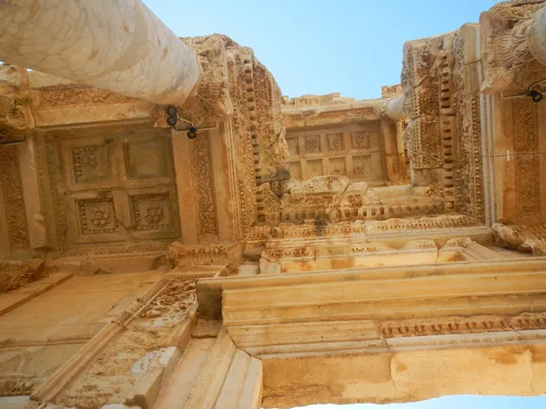 Library of Celsus — Stock Photo, Image