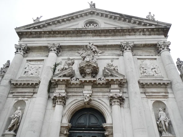 Reich verzierte barocke gesicht von san stae, venedig — Stockfoto