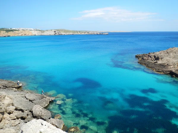 Rocky Cove i Menorca, Spania – stockfoto