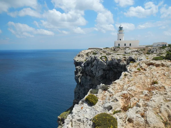 Fyrtårn i Cap de Cavalleria, Menorca, Spania – stockfoto