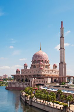 putra camii