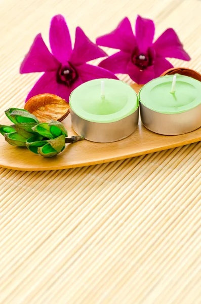 Spa concept with fresh orchid flowers — Stock Photo, Image