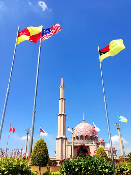 Moschea di Putra è la moschea principale di Putrajaya, Malesia — Foto Stock