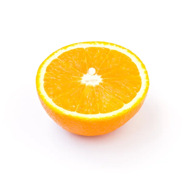 オレンジ色の白い背景で隔離のスライス — ストック写真