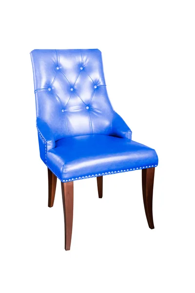 孤立在白色与剪切路径上的蓝色真皮椅子 — 图库照片