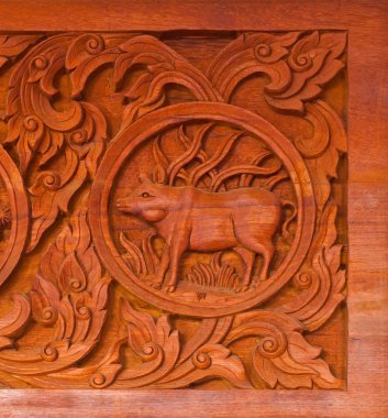 geleneksel Tay tarzı Ahşap oyma