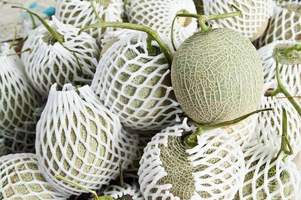 Högen av cantaloupemelon — Stockfoto