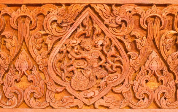 Traditional Thai style wood carving in Thai temple, Generality i — стоковое фото