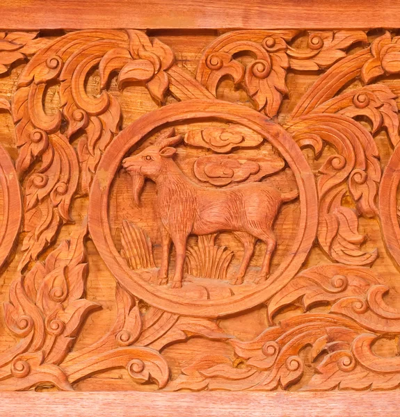 Traditional Thai style wood carving — Stock Photo, Image