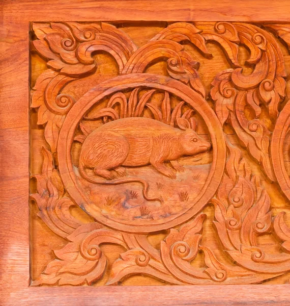 Traditional Thai style wood carving — Stock Photo, Image