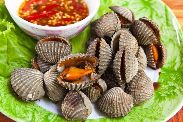 Herzmuscheln Grill, thailändische Meeresfrüchte — Stockfoto