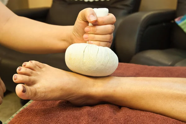 Zonterapi fotmassage, foten spabehandling, thailand — Stockfoto