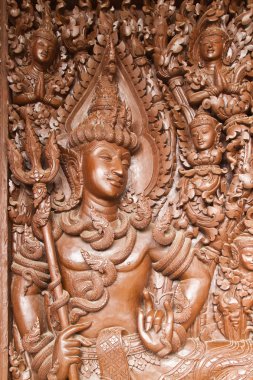 Tayland usulü ahşap oyma