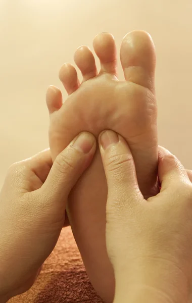 Reflexologie voetmassage, kuur voet, thailand — Stockfoto
