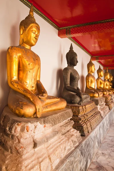 Ror of Buddha statue at thai temple,Bangkok,Thailand. — Stock Photo, Image