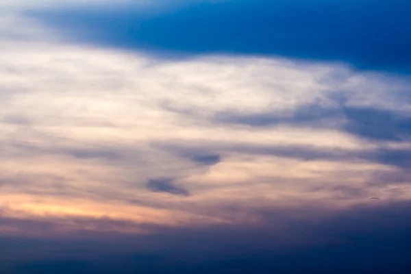 Небо в лучах света — стоковое фото