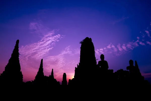 Pagoda and buddha statue silhouette — Stock Photo, Image