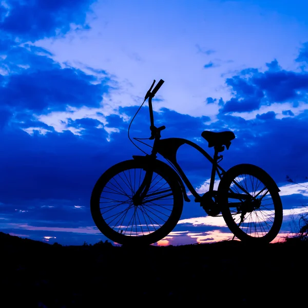 Silhouet van fiets — Stockfoto