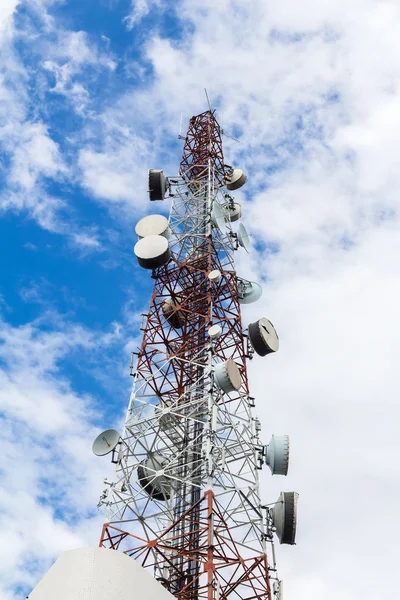 Telecommunications tower — Stock Photo, Image