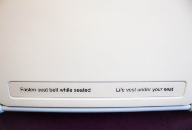 uçak koltuk arkası dikkatle bilgilendirmek uçuş