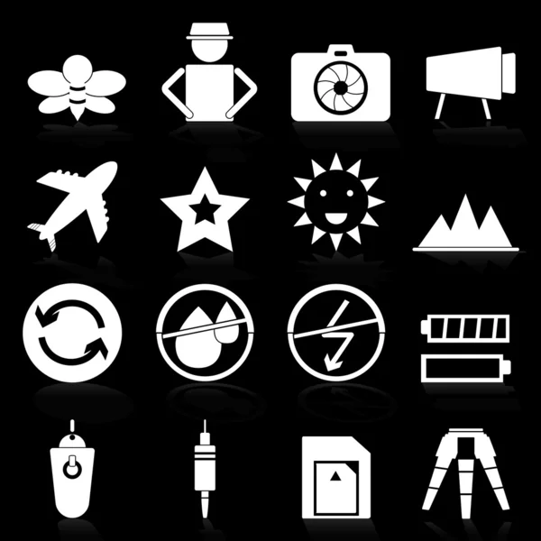 Camera icons with reflect on black background — Stock Vector