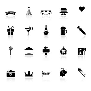 parti zamanı simgeleri ile beyaz zemin üzerine yansıtmak