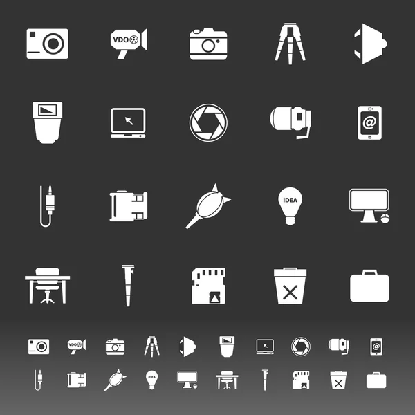 Photography related item icons on gray background — Stock Vector