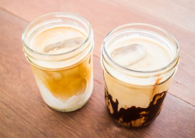 Buzlu kahve latte ve mocha ile yenileme