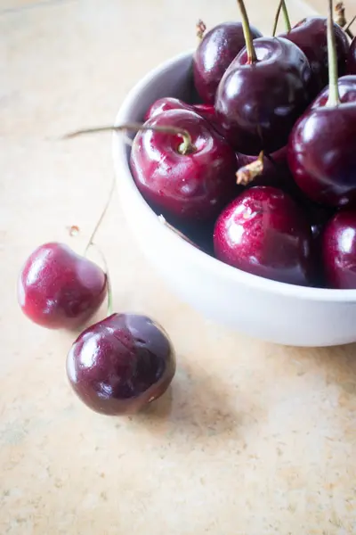 Delicious fresh sweet cherry on table — Stock Photo, Image