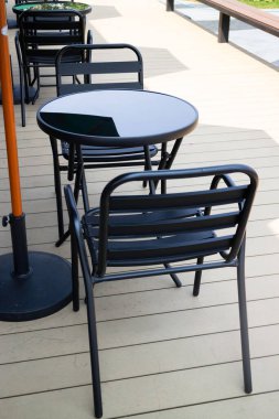 Açık havada bir kafede oturma, stok fotoğrafı.