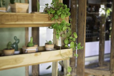 Dekorasyon endüstriyel tarzı tavan arası kafe, stok fotoğrafı