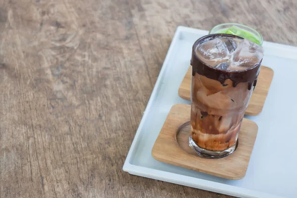 Ijs Koffie Mokka Met Gesmolten Chocolade Bevoorraden Foto — Stockfoto