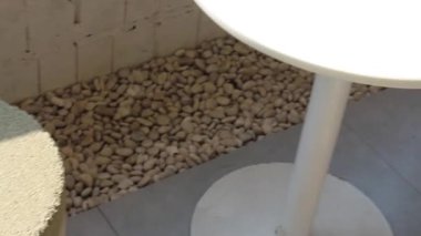 Minimum tavan arası tarzı kahve dükkanı dekorasyonu, stok görüntüleri