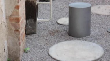 Minimum tavan arası tarzı kahve dükkanı dekorasyonu, stok görüntüleri