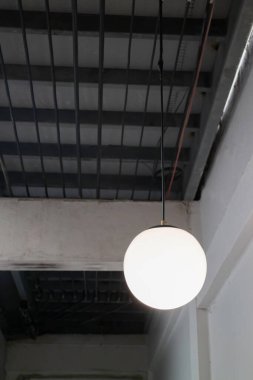 Hint kahvecisinin en az grunge stili dekorasyonu, stok fotoğrafı.