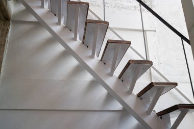 Hint kahvecisinin en az grunge stili dekorasyonu, stok fotoğrafı.