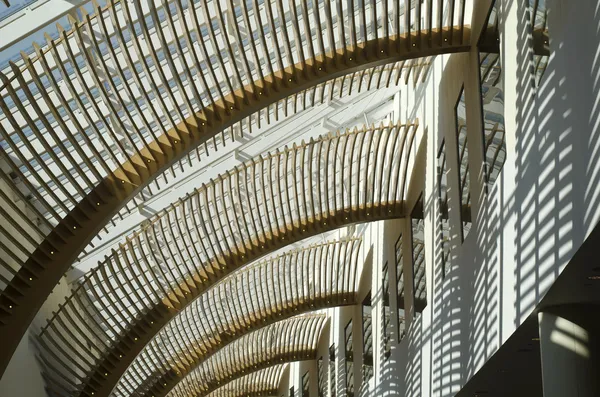 şeffaf çatı ve kapaklar