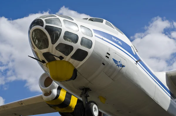Plane-polar aviation monument AN-30 — Stock Photo, Image