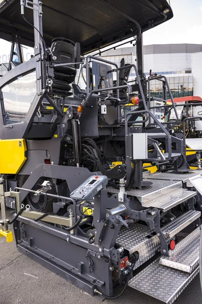 Asphalt machine at an exhibition of construction machinery — Stock Photo, Image