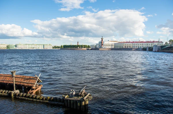 Saint-Pétersbourg. Vue sur l'île Vasilevsky — Photo