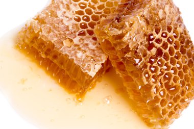 Beyaz arka plan üzerinde izole bal balmumu peteğin