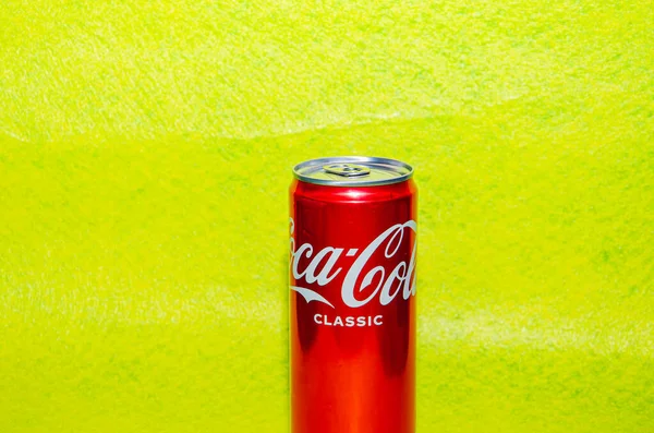 Gomel Bielorrússia Setembro 2021 Classic Coca Cola Jarra Metal Can — Fotografia de Stock
