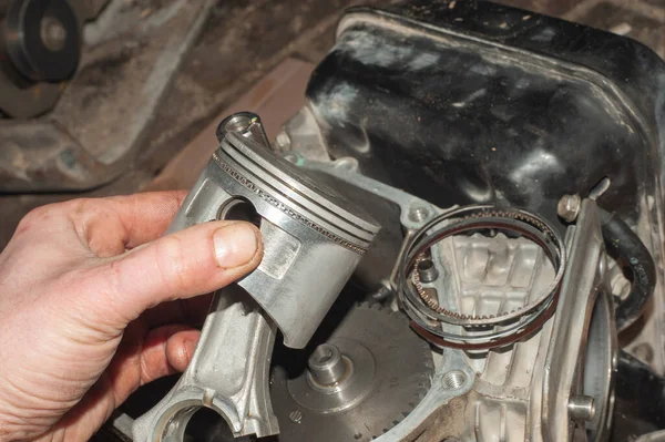 Gros Plan Piston Des Anneaux Sur Bielle Détails Voiture Moteur — Photo