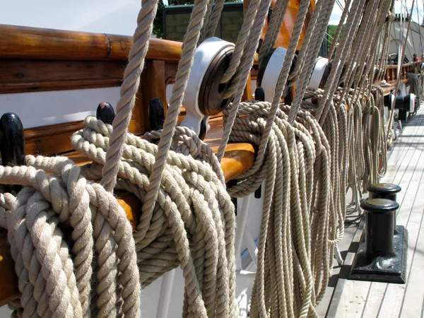 Old sailboat ropes — Stock Photo, Image