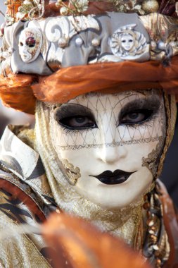 Venedik karnaval maskesi