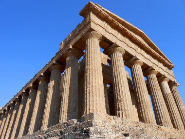 Yunan tapınağı