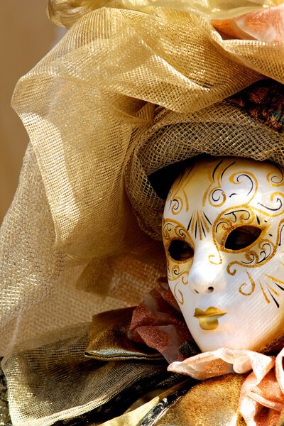 Карнавальная маска
