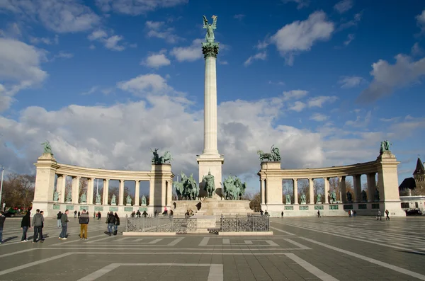 Площадь Героев (Hosok tere) в столице Венгрии Будапеште Стоковое Изображение
